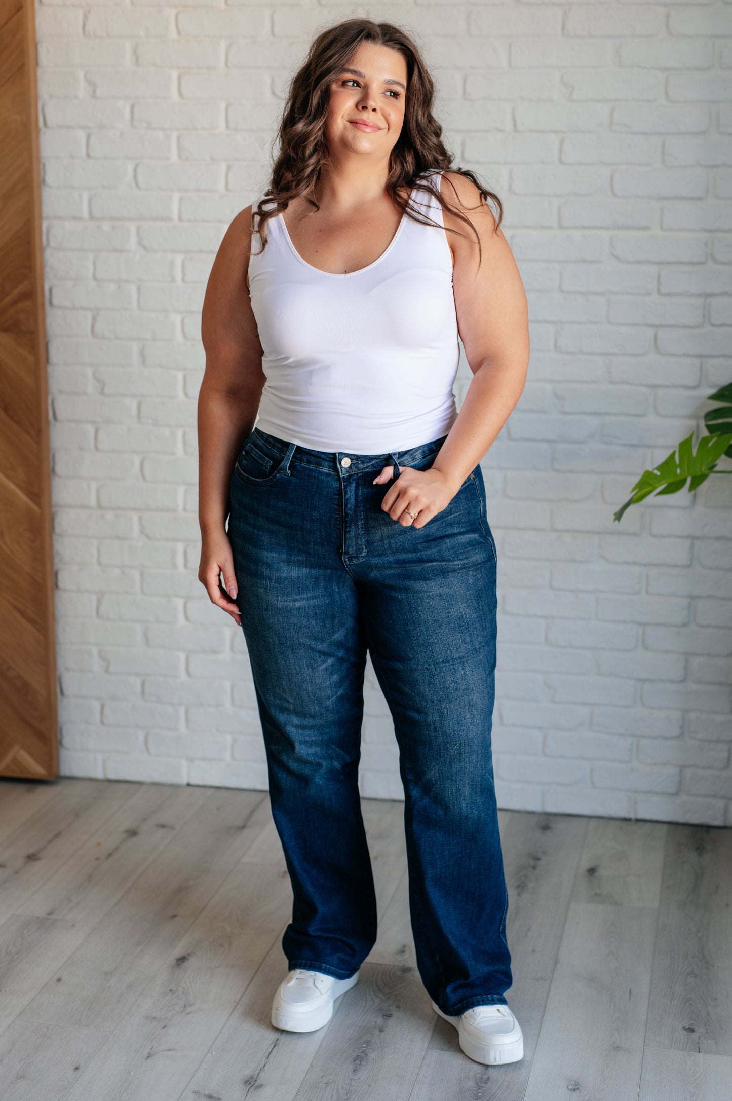 Judy Blue: Muriel Mid Rise Control Top Classic Straight Jeans