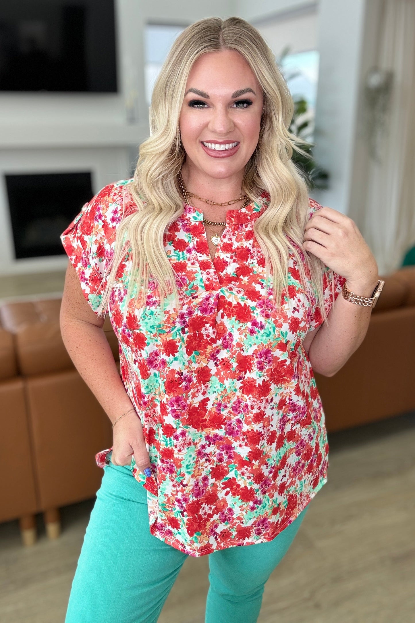 Lizzy Cap Sleeve Top in Ivory and Coral Floral (reg & plus)