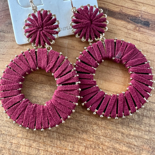 Maroon & gold dangle earring