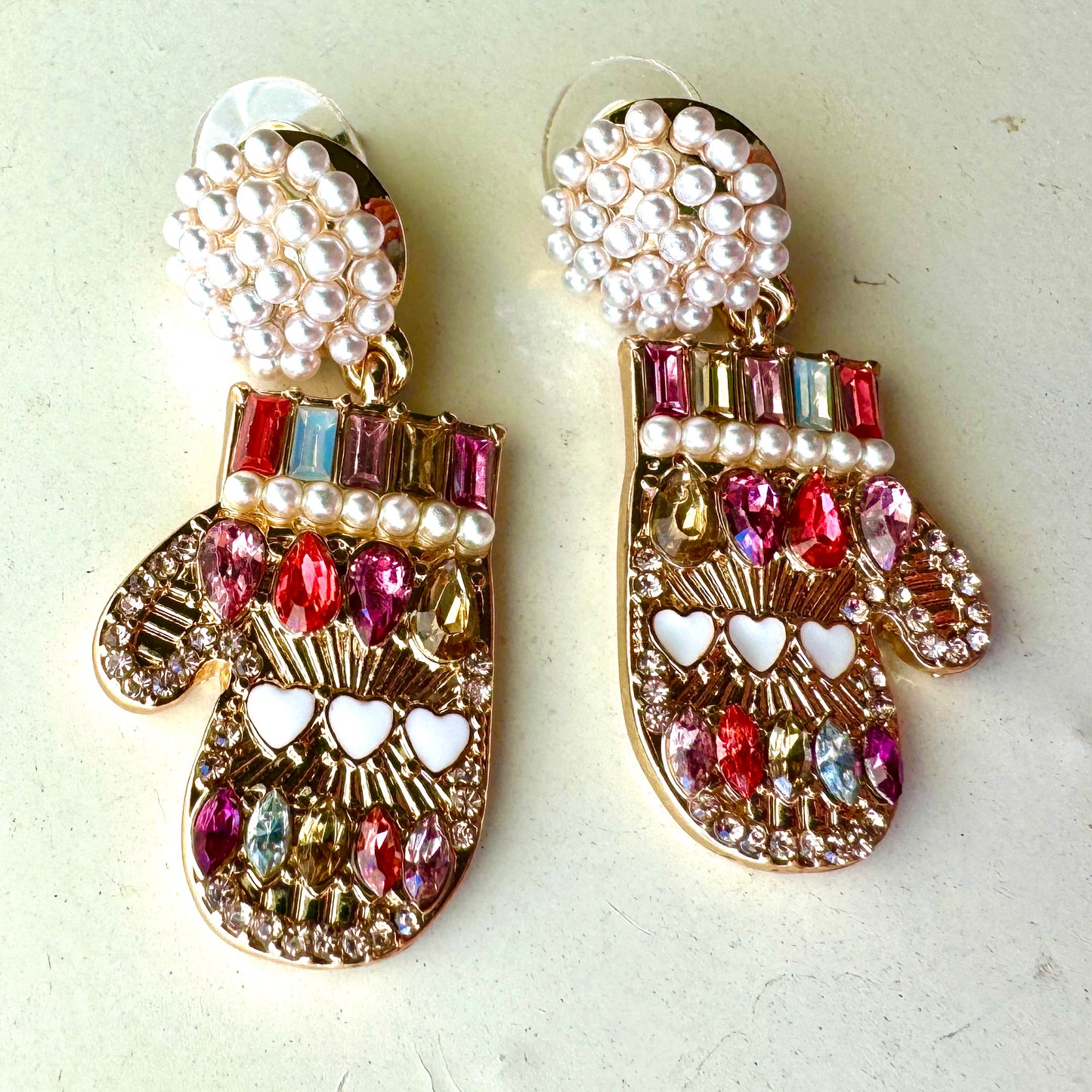 Holiday mitten earring