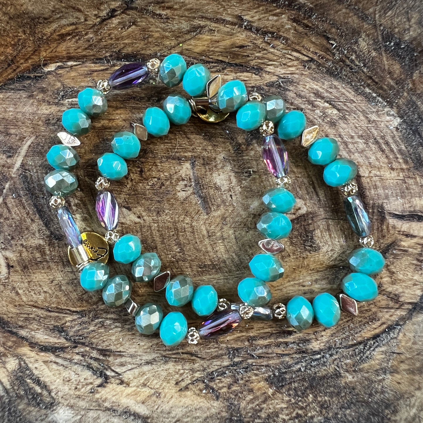 Erimish bracelet - turquoise w iridescent